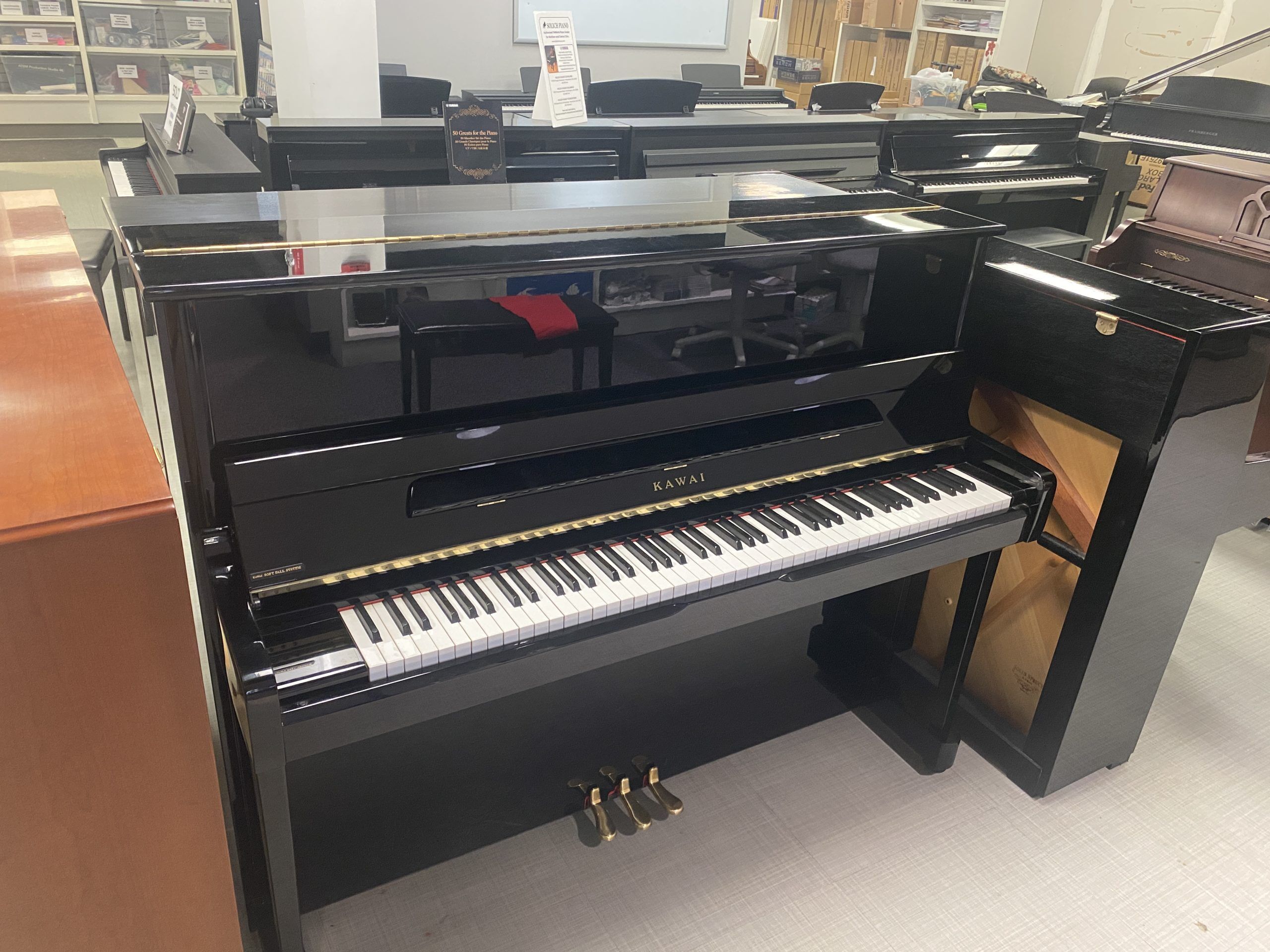 Kawai K3 upright piano left angle view Kawai K3 upright piano left angle view