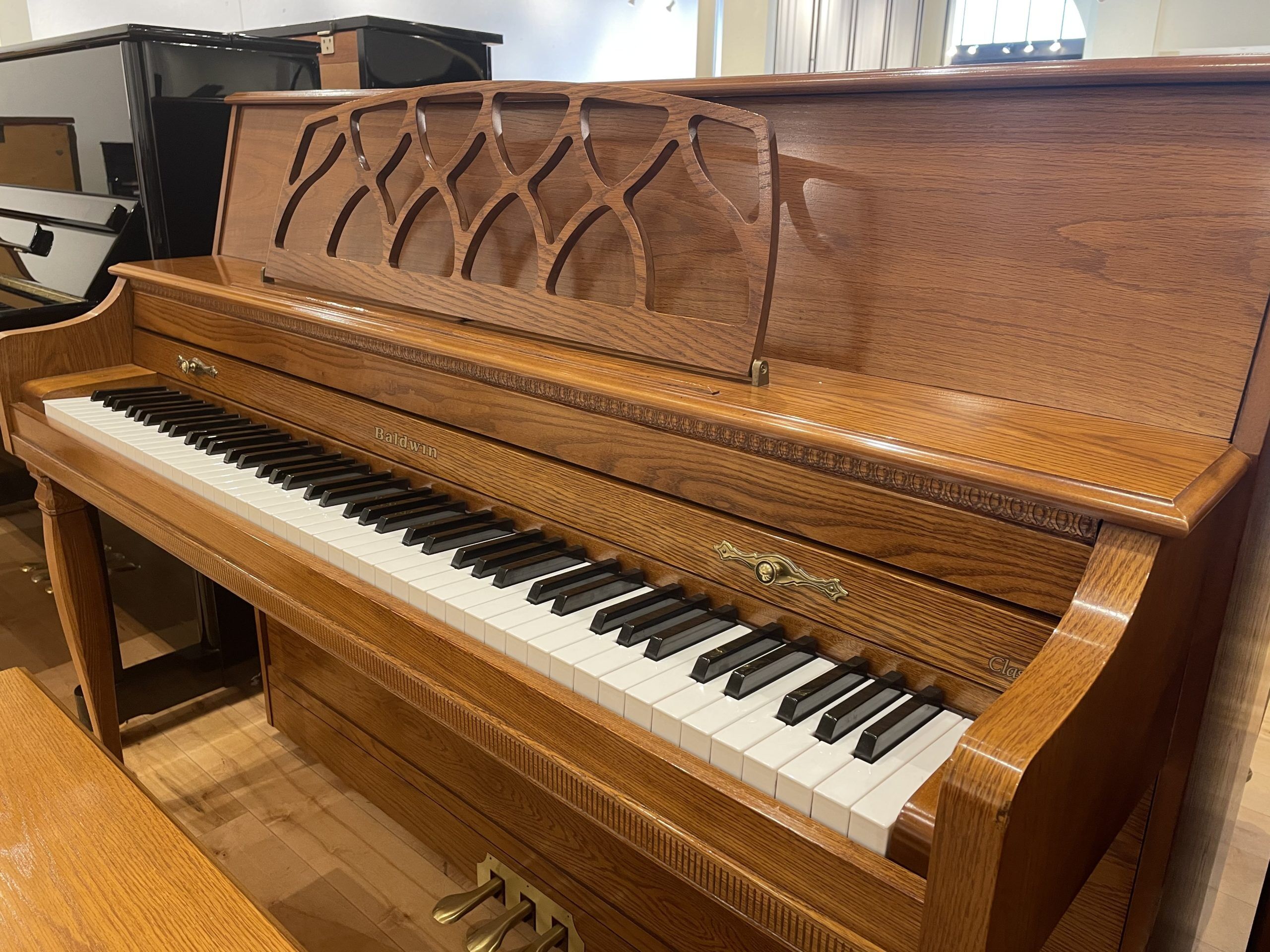 BaldwinClassic_keys_angled