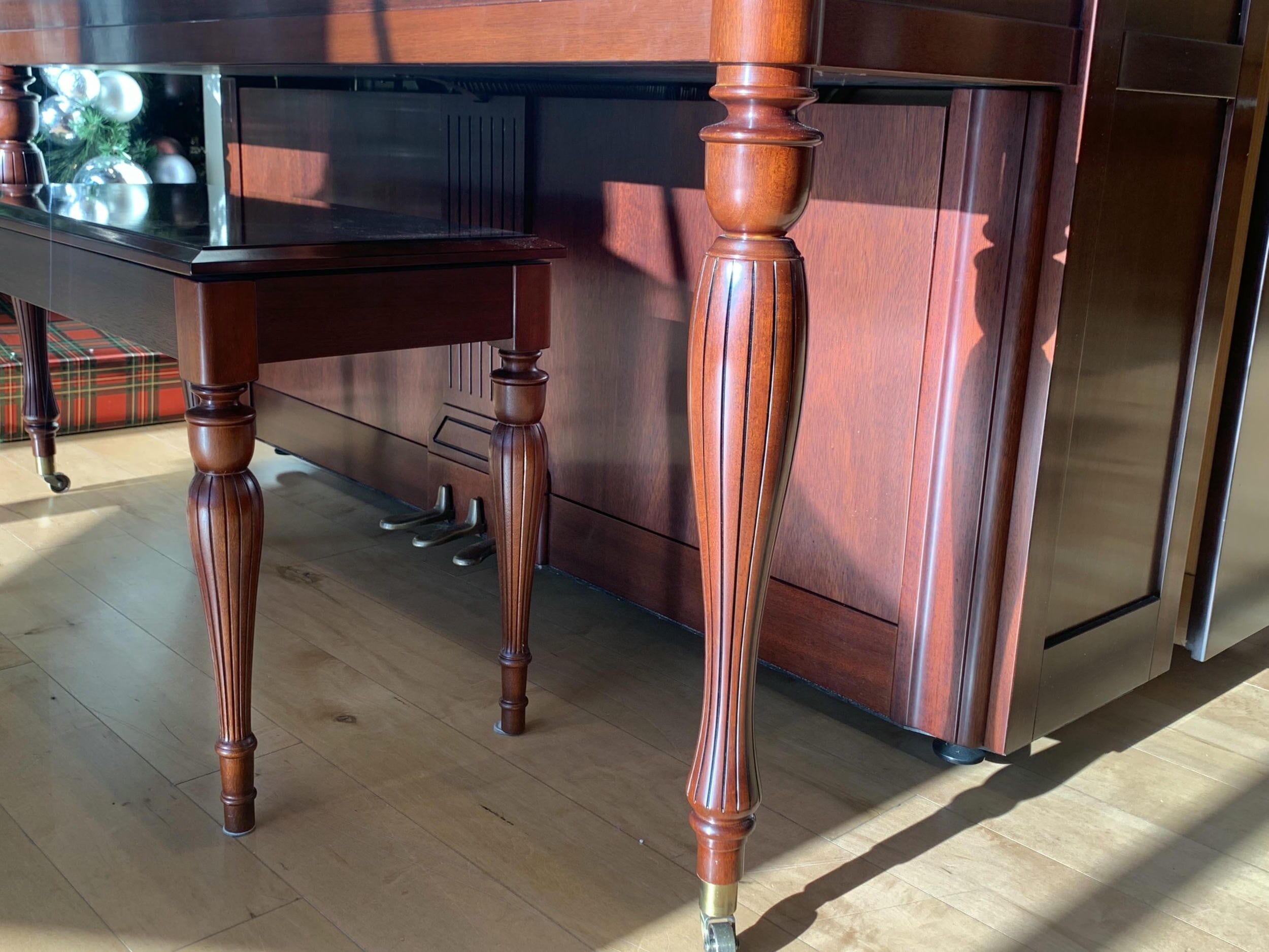 Kawai 907 Designer Studio Piano Leg View Kawai 907 Designer Studio Piano Leg View