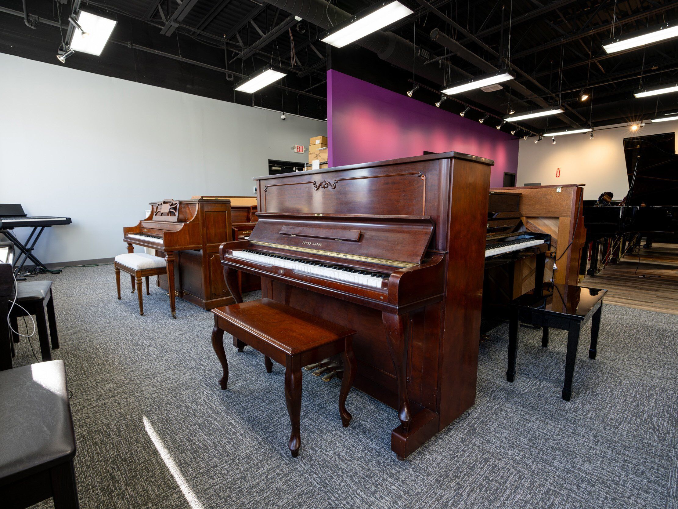 Solich Piano Pittsburgh - Young Chang U121 - Right Side Wide