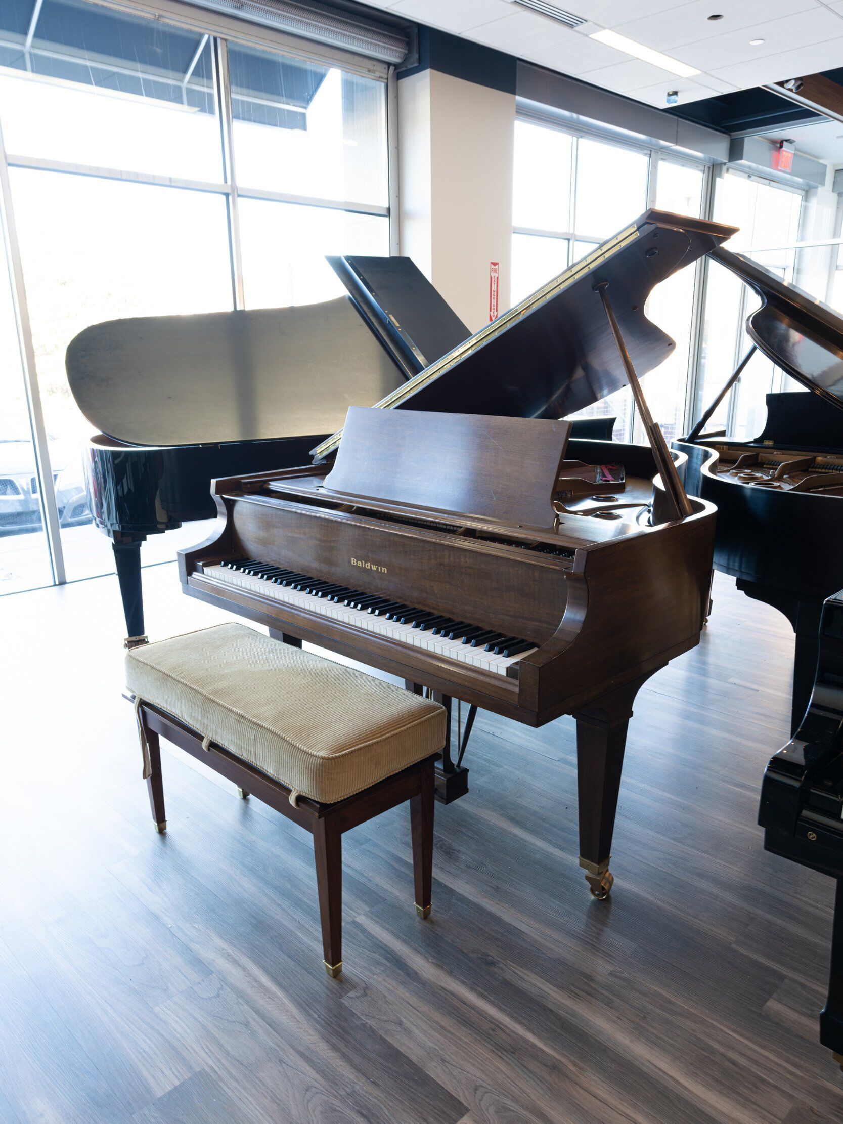 Solich Piano Detroit - Baldwin L Walnut - Right Side (vertical)
