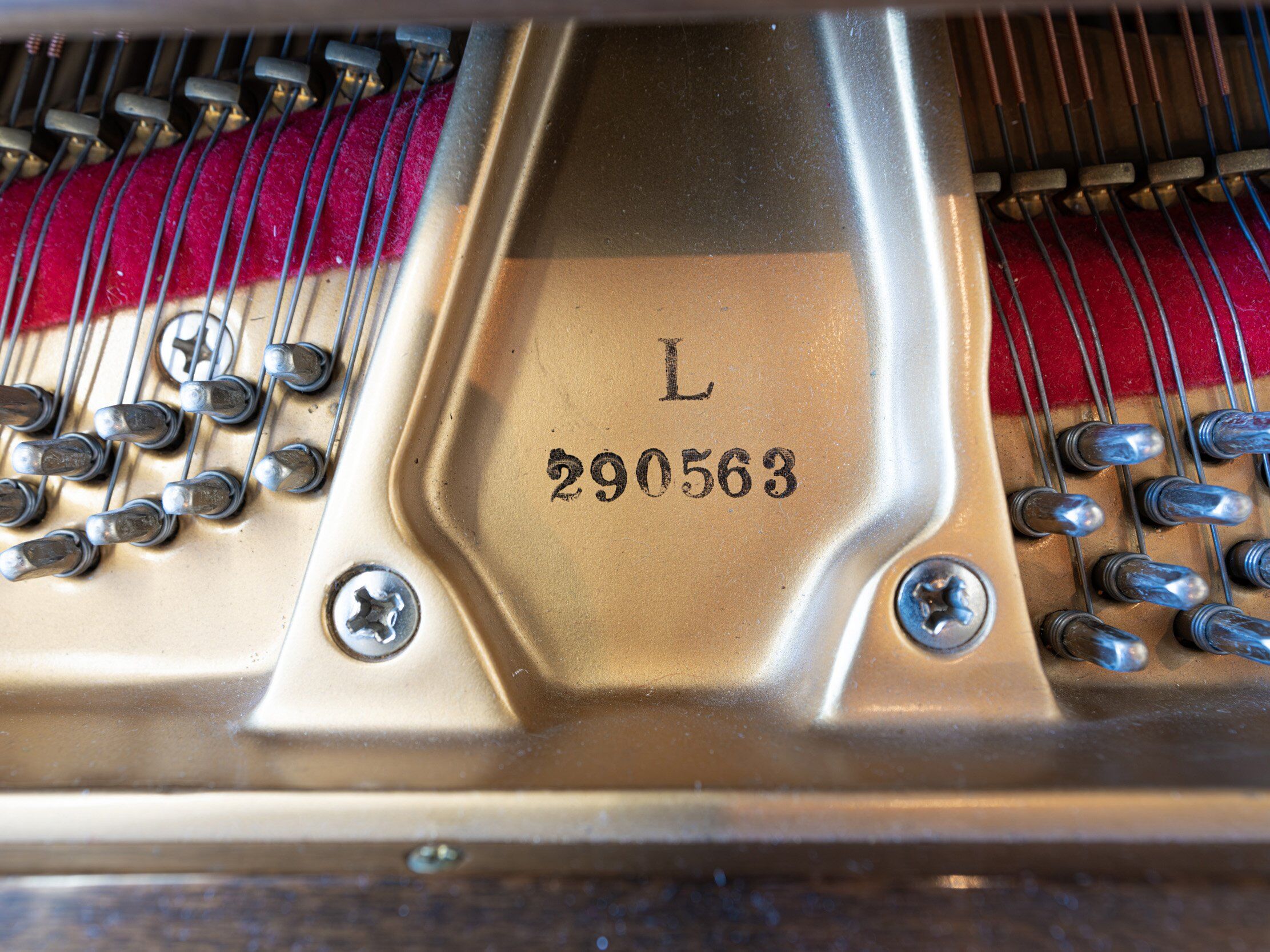 Solich Piano Detroit - Baldwin L Walnut - Serial Number