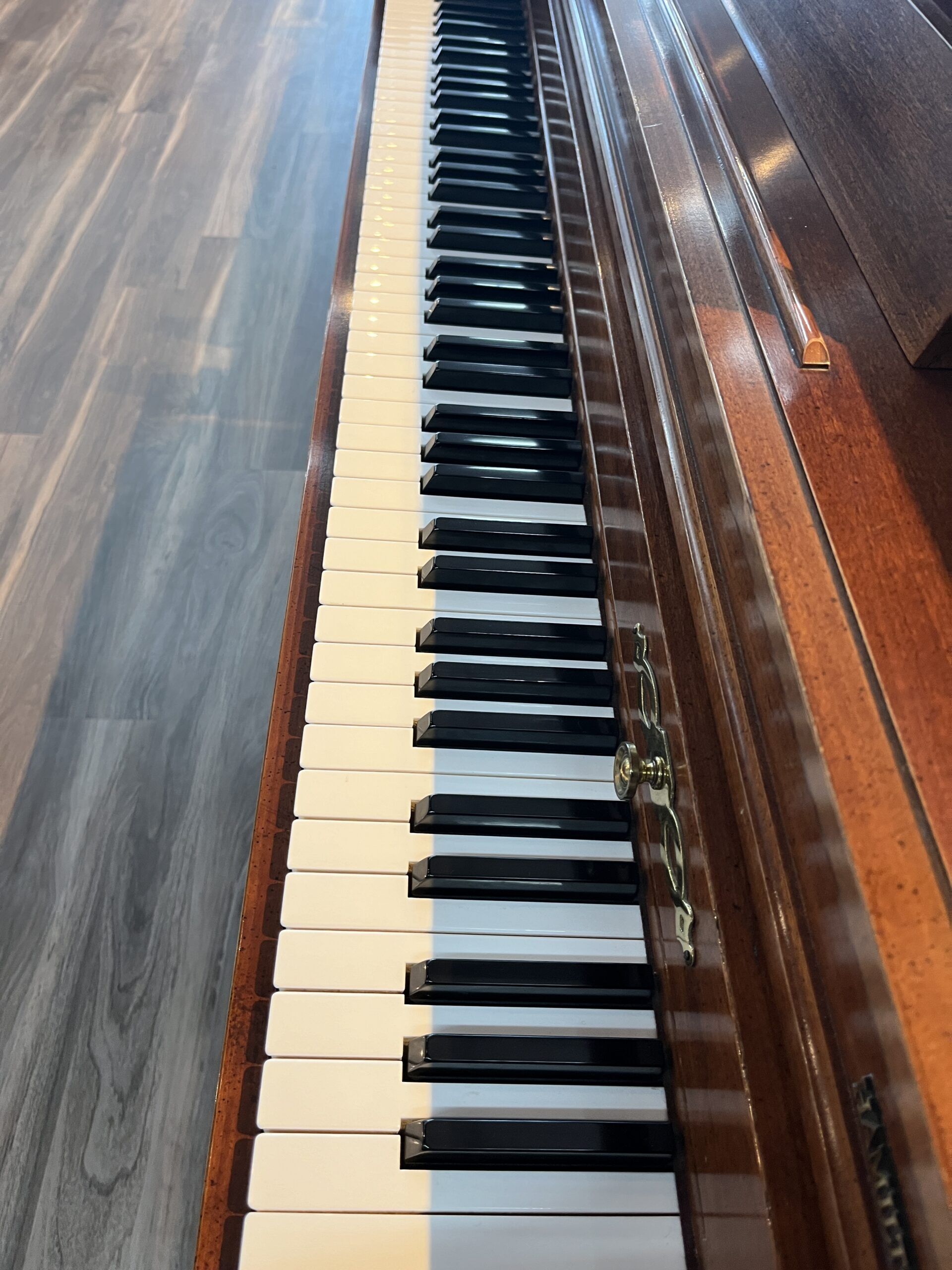 Baldwin-5026CHY-401880-keyboard-view