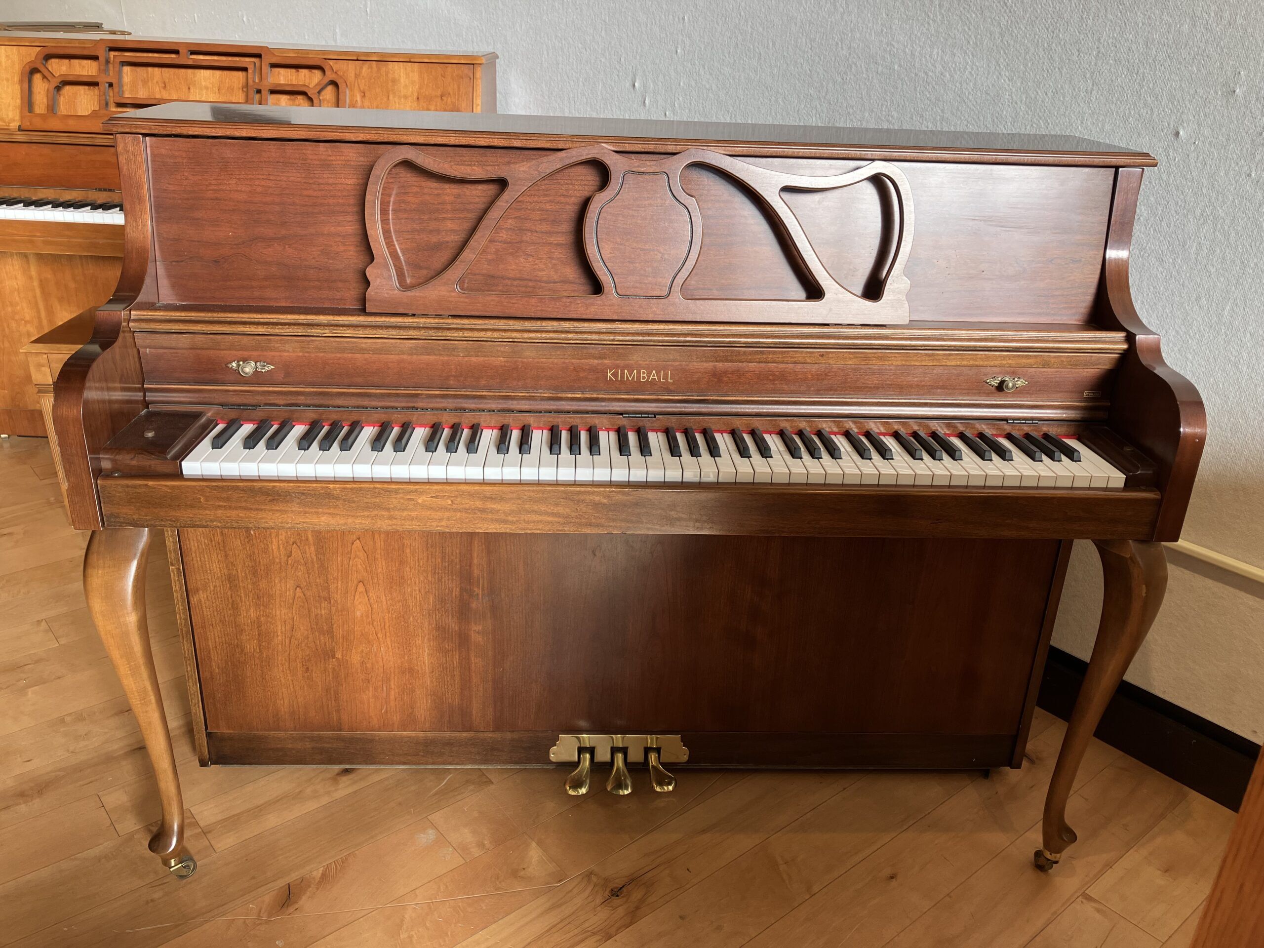 Solich-Piano-Columbus-Kimball-P433QA-Front-Side