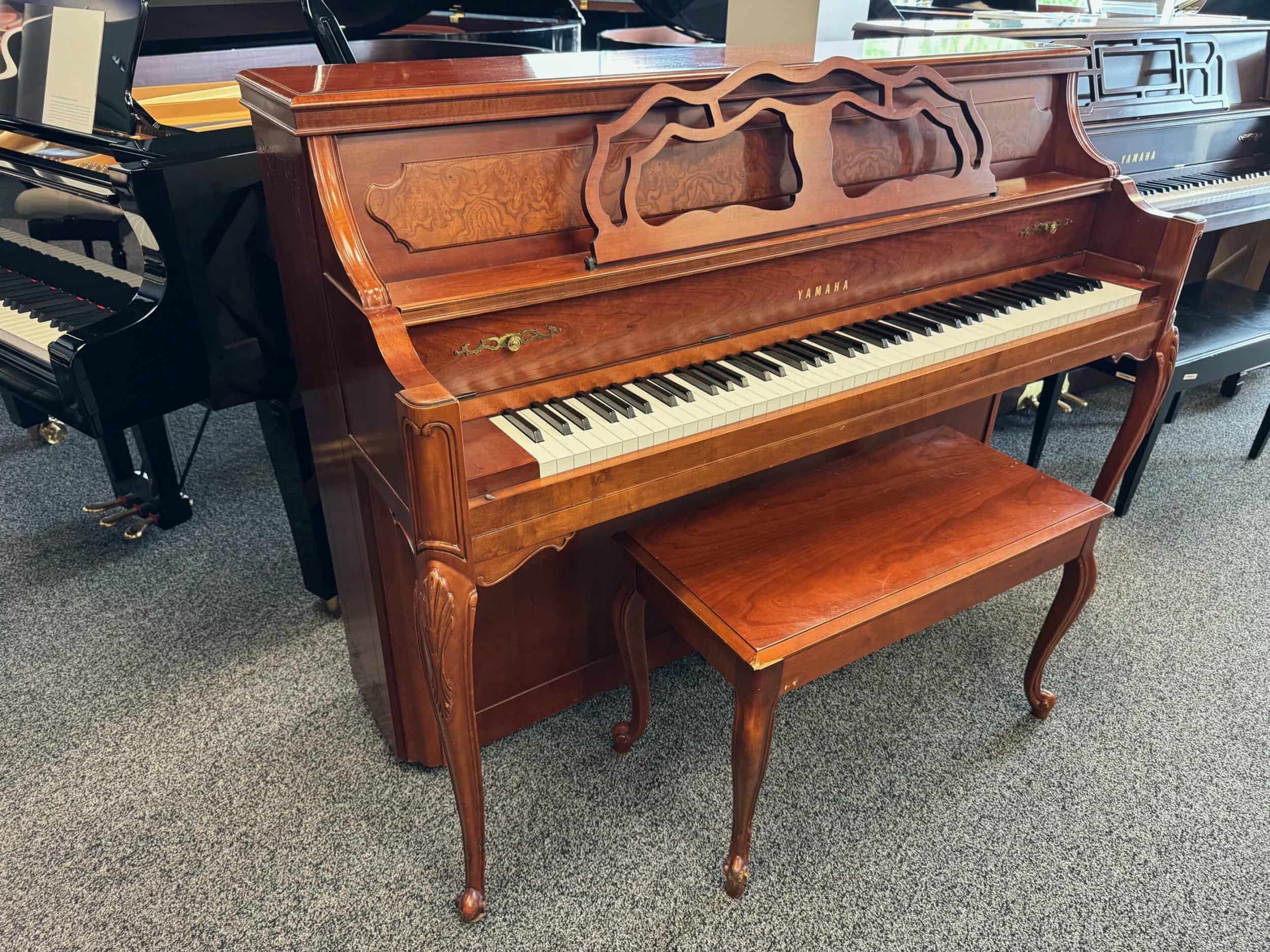 Solich-Piano-Cleveland-Yamaha-M500P-Left-Side
