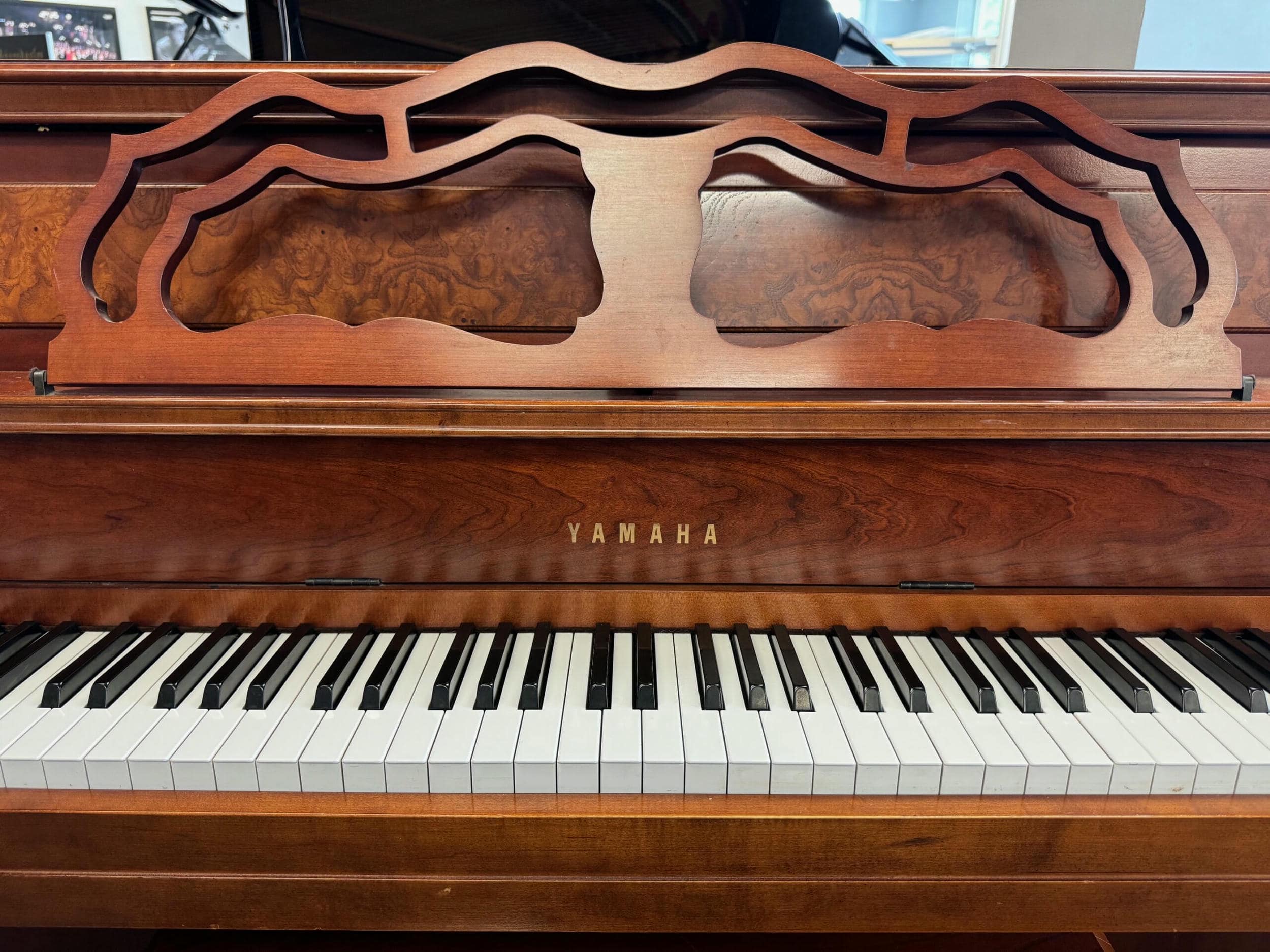 Solich-Piano-Cleveland-Yamaha-M500P-Music-Rack
