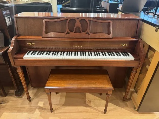 Solich-Piano-Columbus-Yamaha-M500s-Full-View