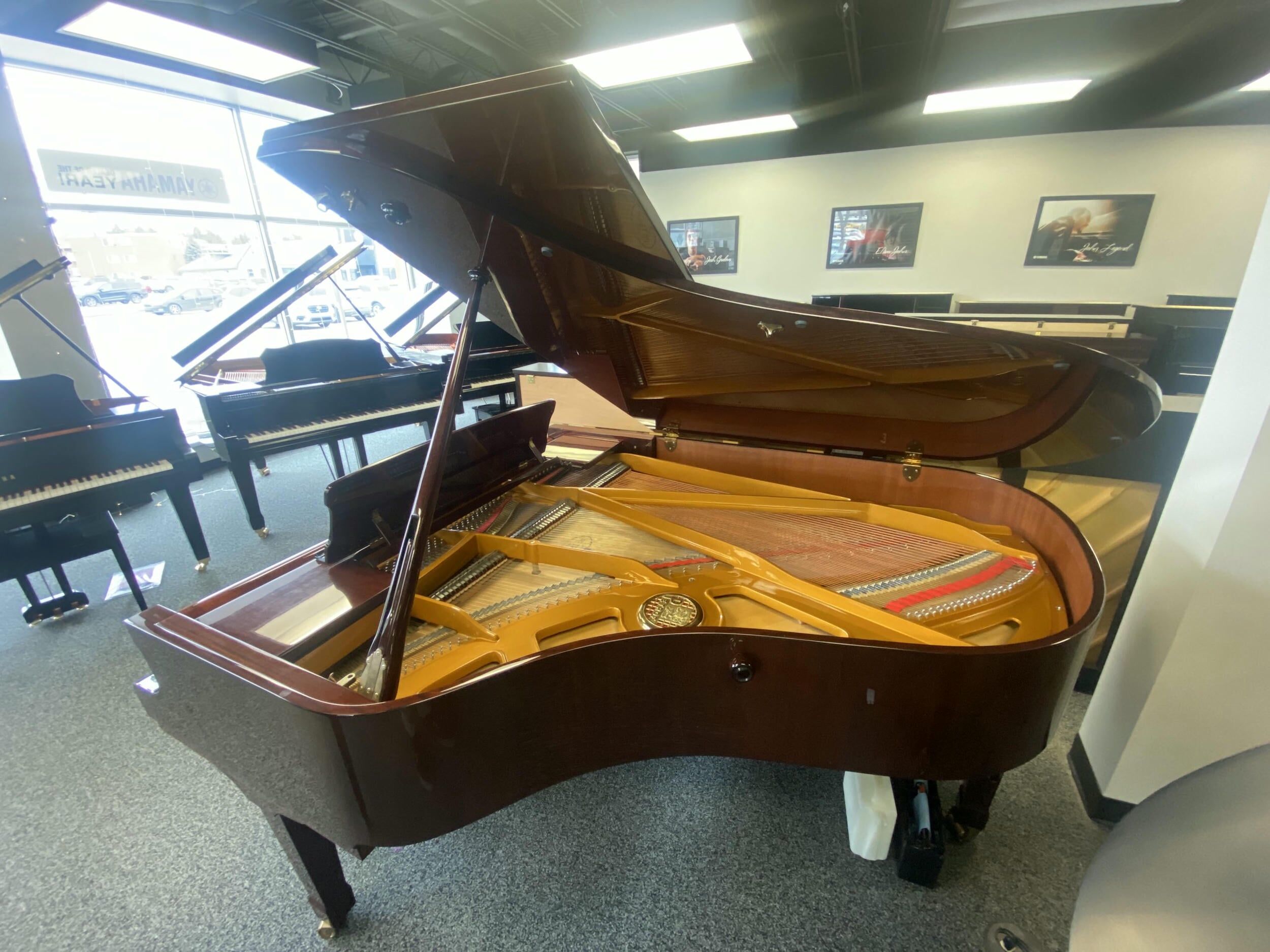 Petrof Model III Polish Mahogany side view lid open Petrof Model III Polish Mahogany side view lid open