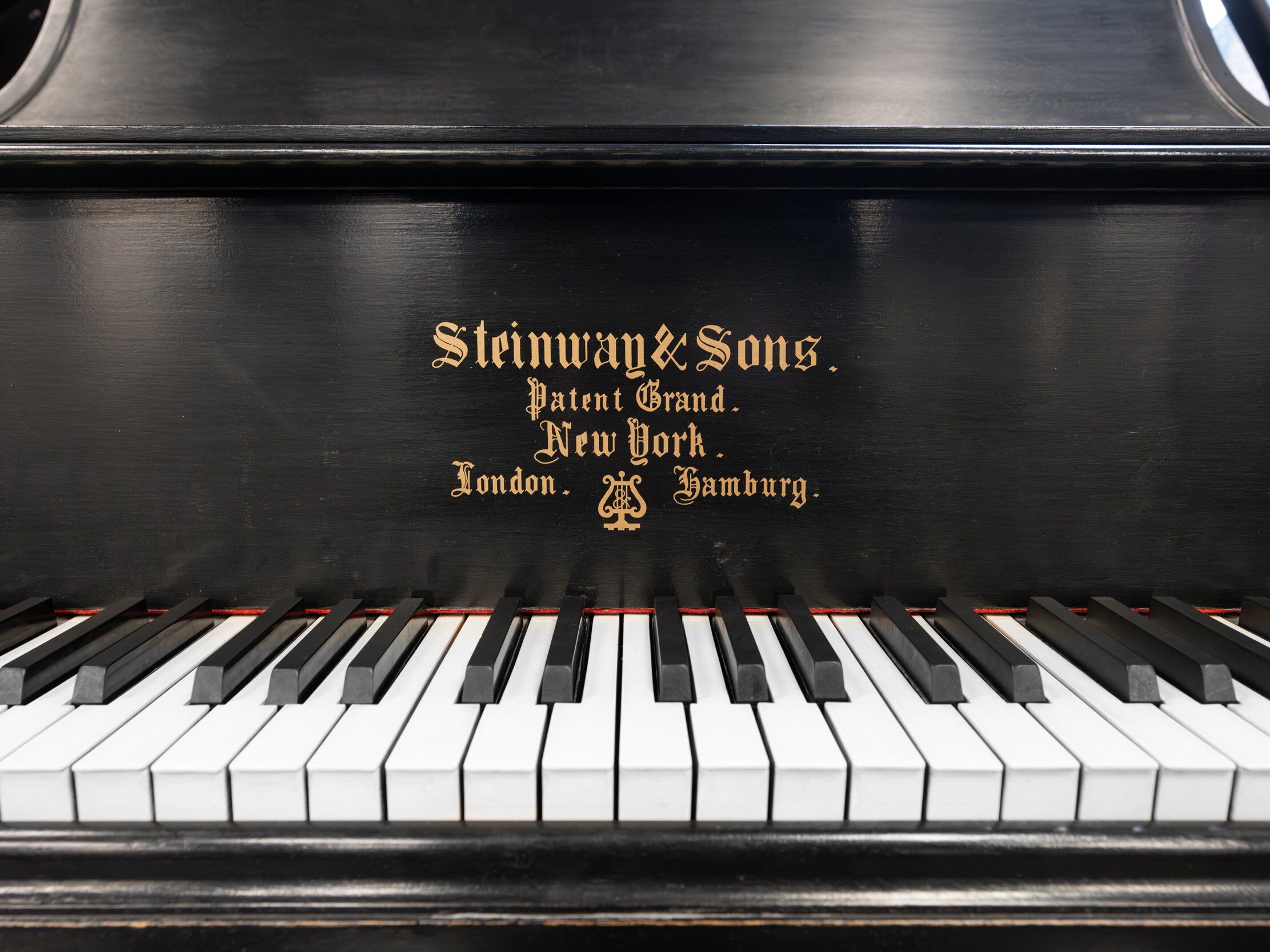 Solich Piano Cleveland - Steinway & Sons Model O - Front View Keyboard