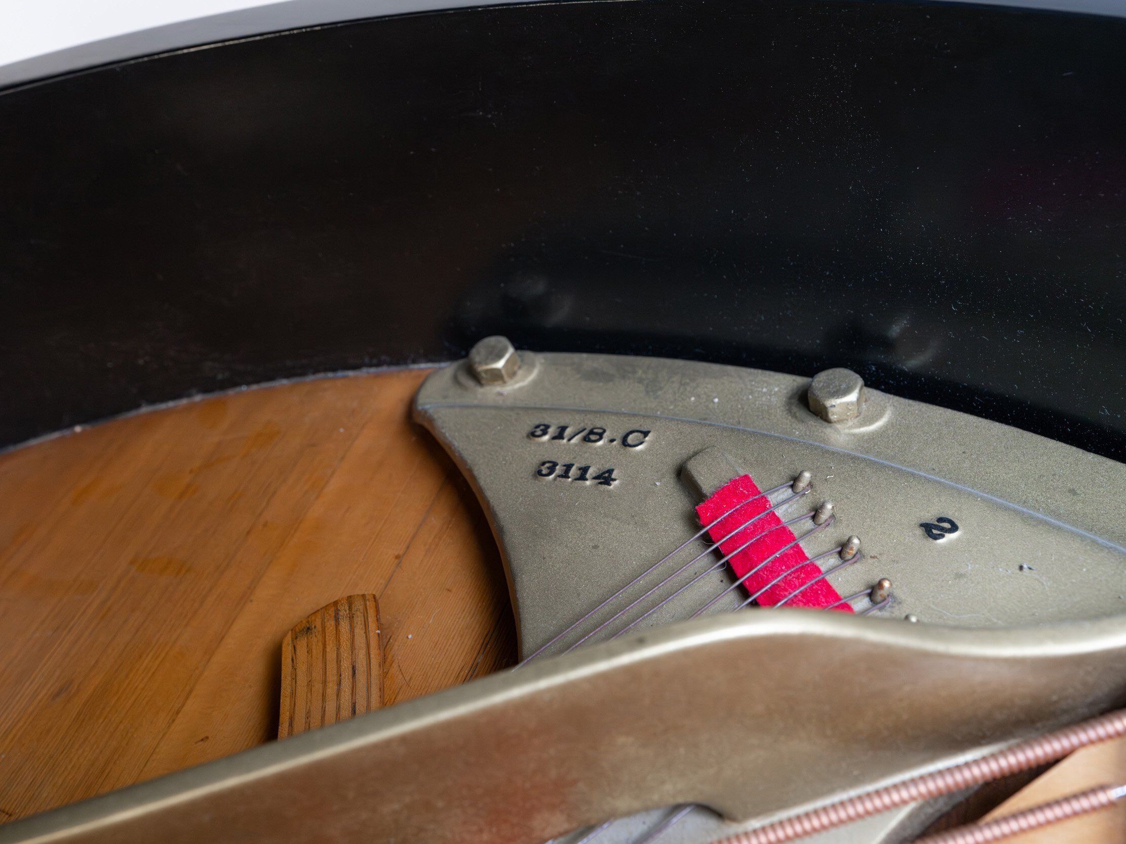 Solich Piano Cleveland - Steinway & Sons Model O - Right Side Soundboard Close