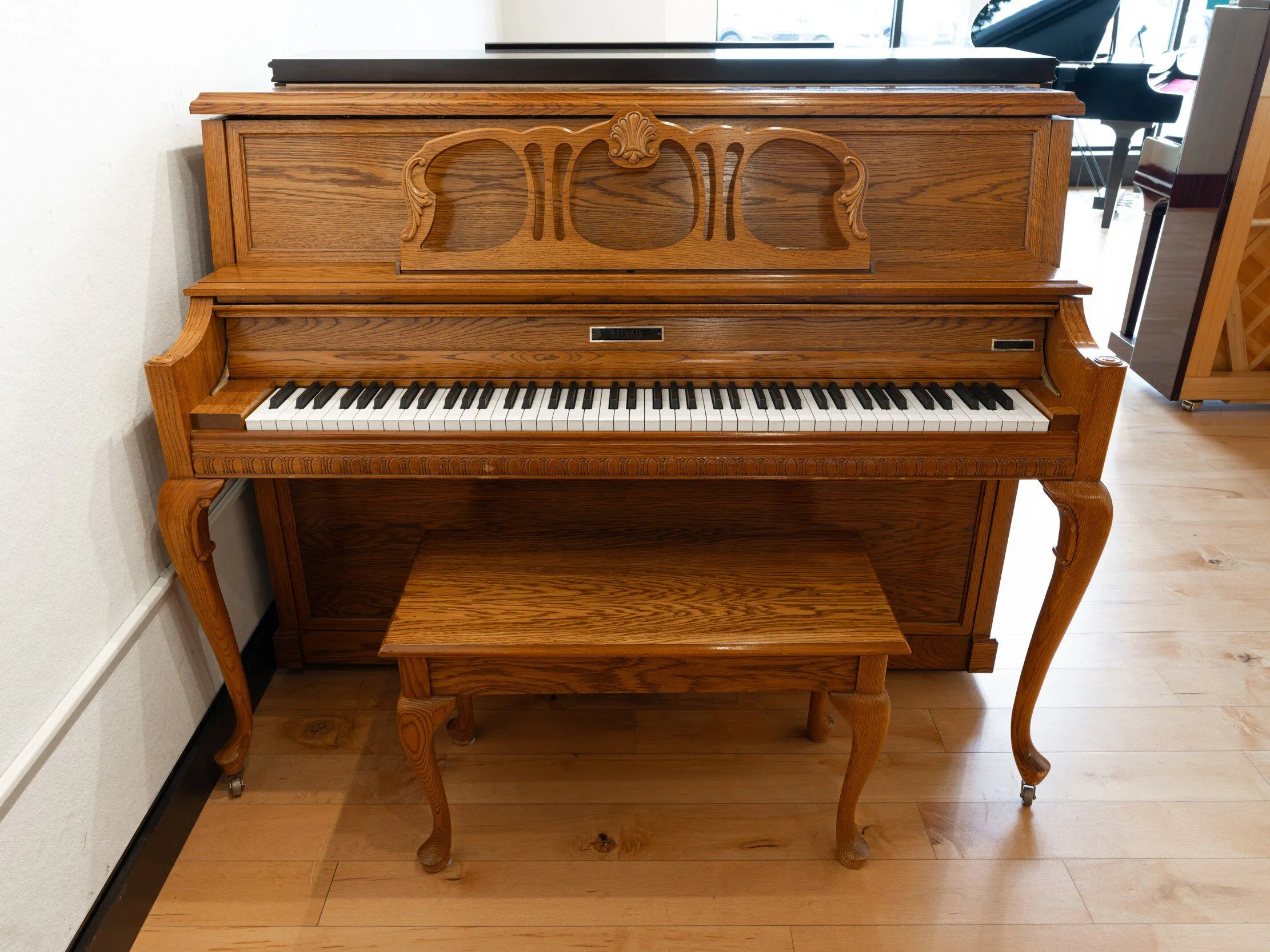 Solich Piano Cleveland - Baldwin 5045 Oak - Front View