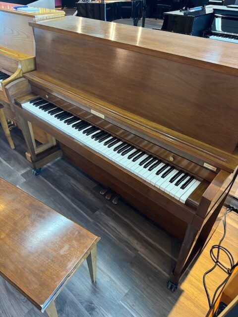 Baldwin 243 Right Side View Baldwin 243 Right Side View