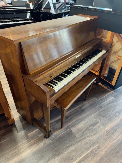 Baldwin 243 Side View Baldwin 243 Side View