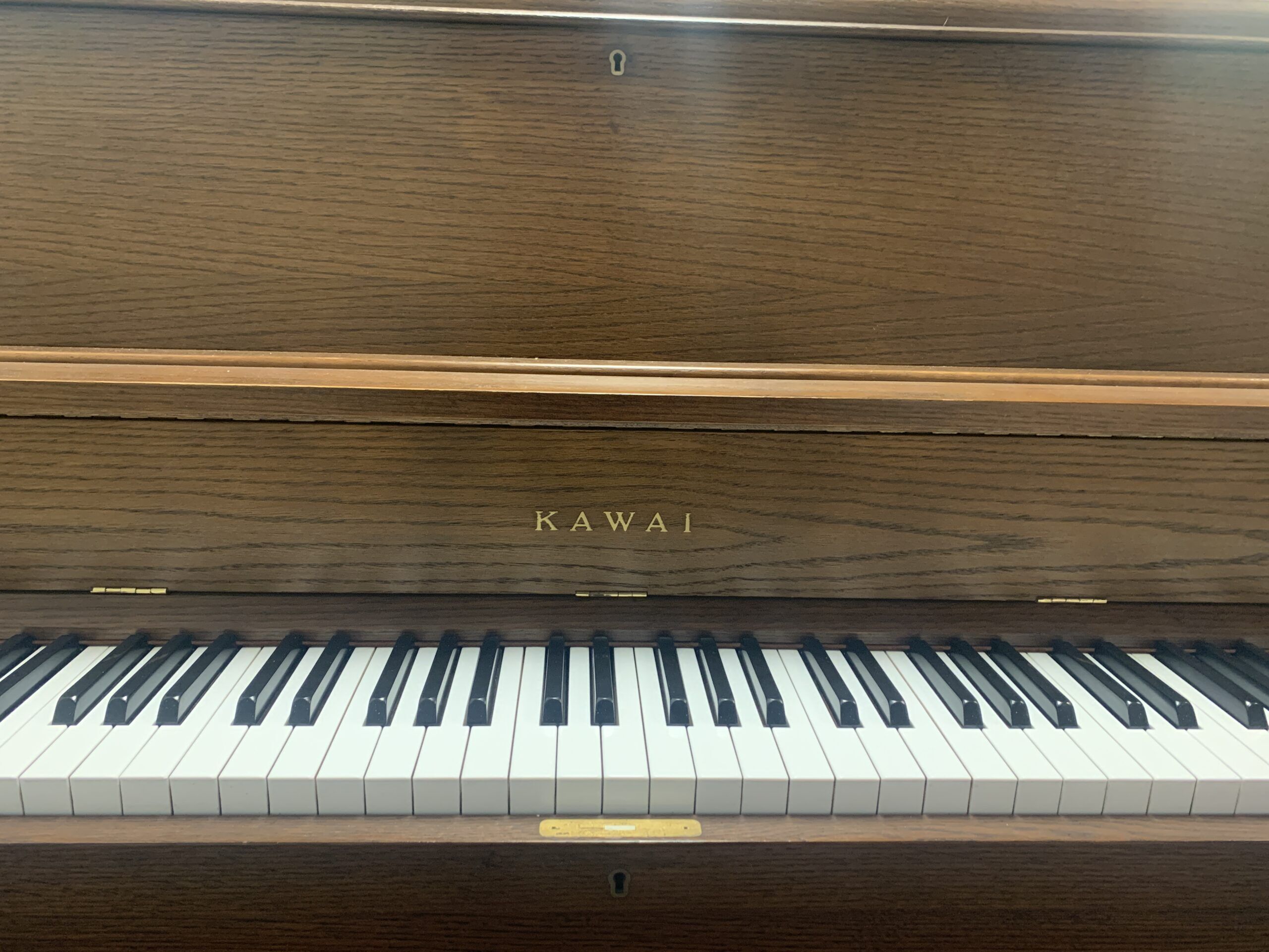 Solich-Piano-Cleveland-Kawai-UST7-Brand-Name