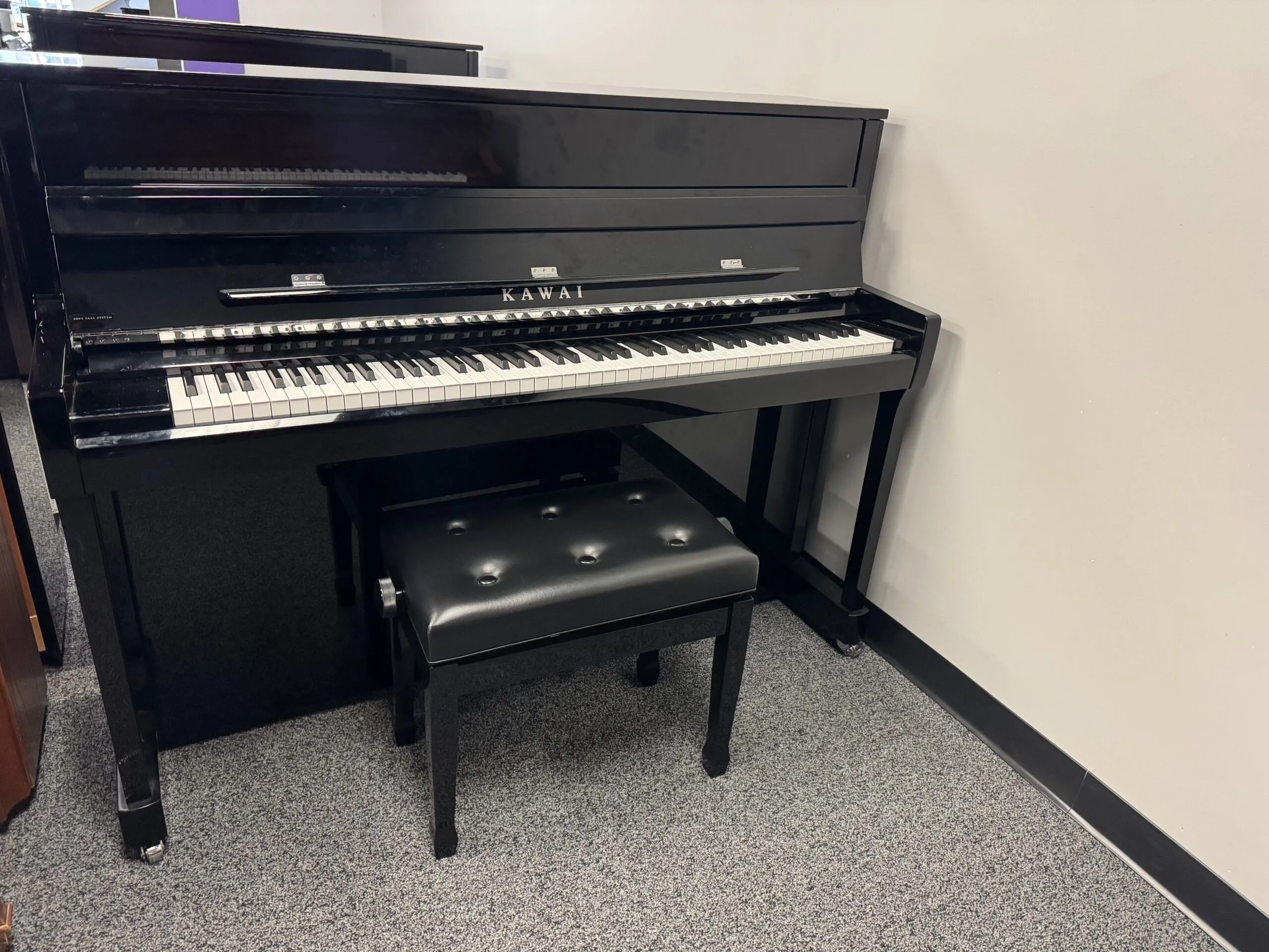 Solich-Piano-Cleveland-Kawai-K200EP-Front-Side