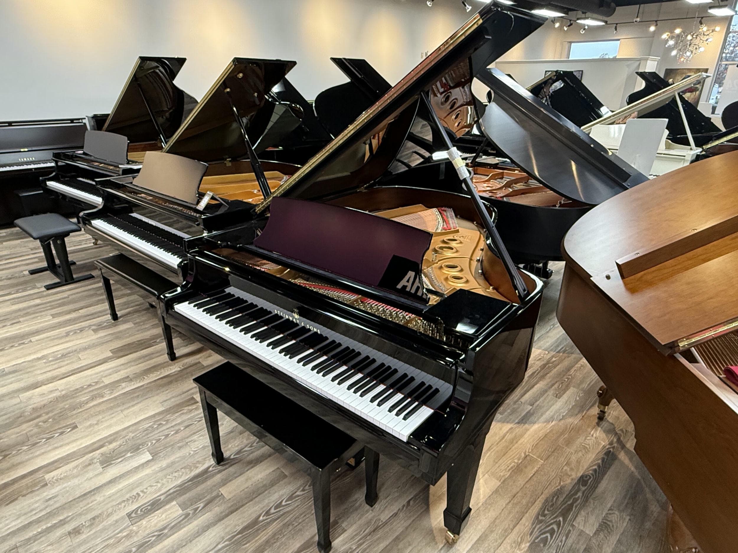 Steinway-Model-L-328461-Right