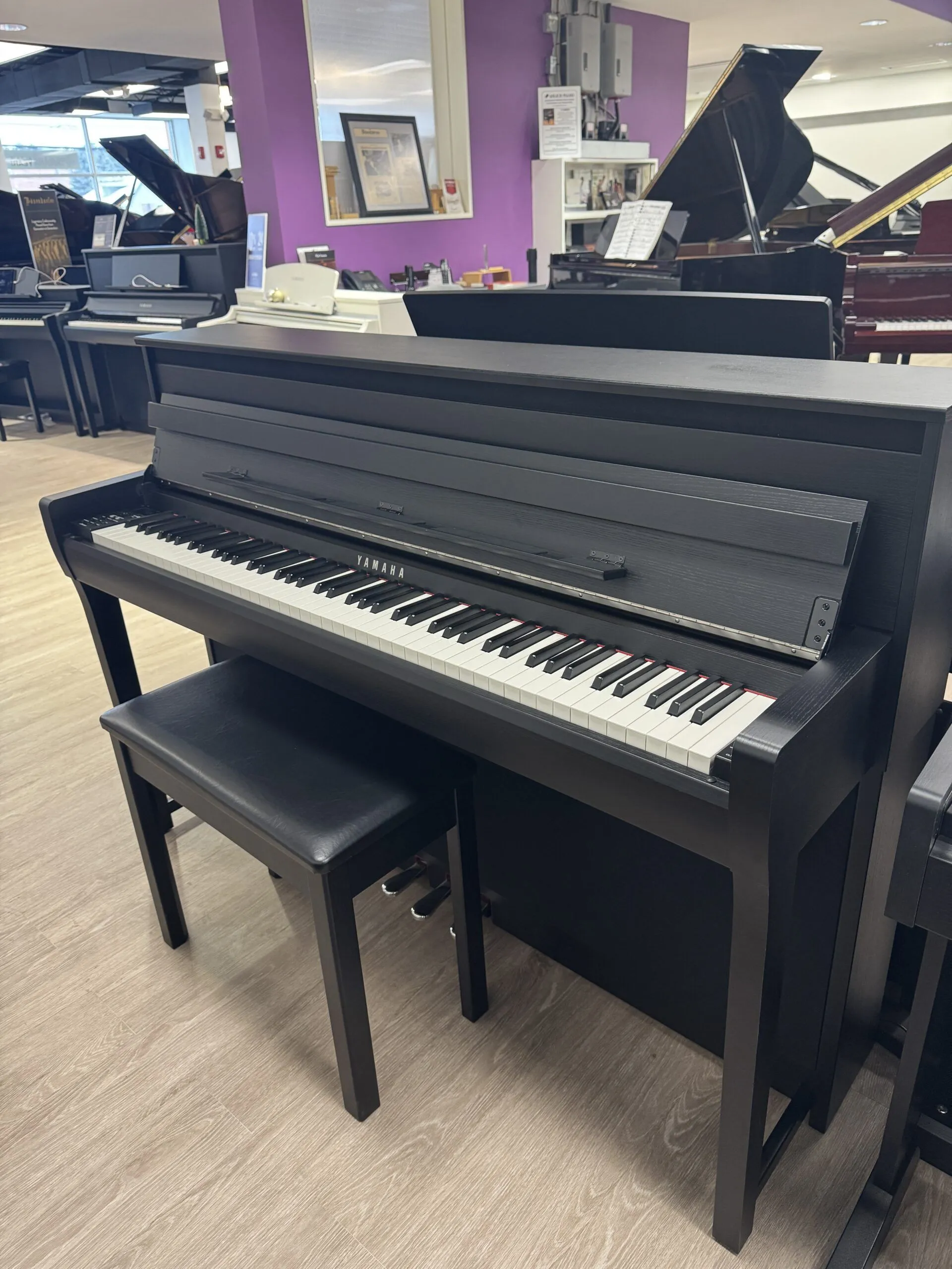 Solich-Piano-Cleveland-Yamaha-CLP685B-Right-Side