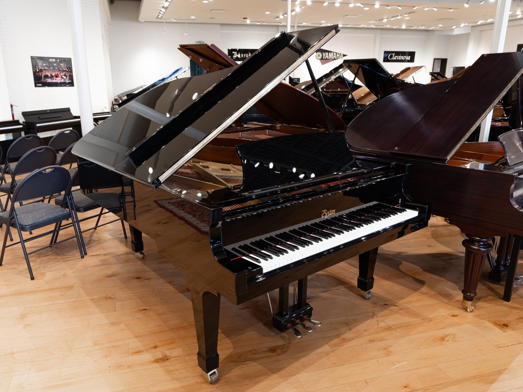 Solich Piano Cleveland - Boston GP-218 - Left Side