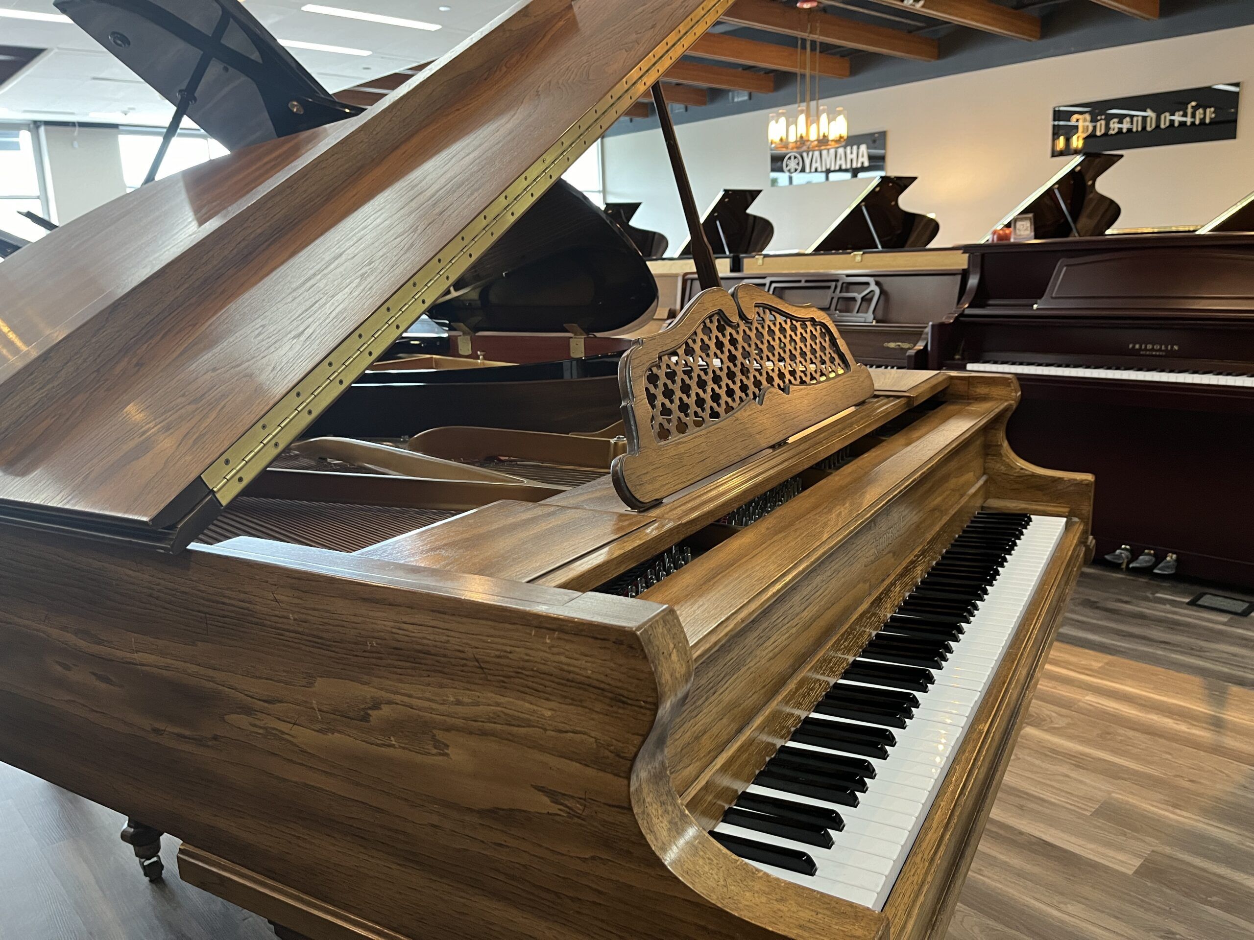 Kimball-5885-grand-B32333-left-view