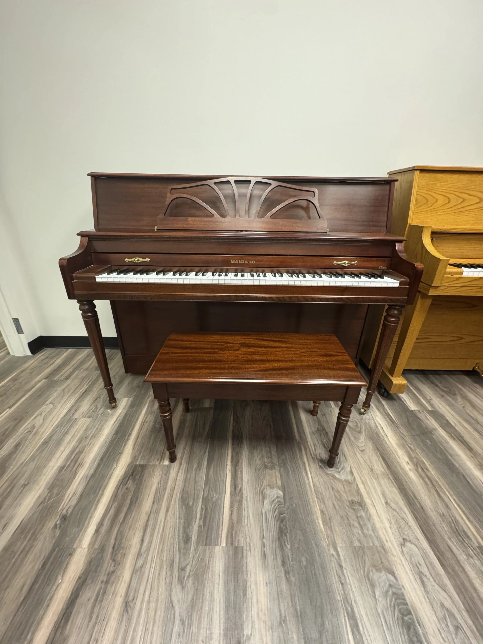 Baldwin-600MAH-1554457-Center