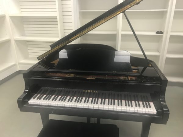 Yamaha G2 Grand Piano