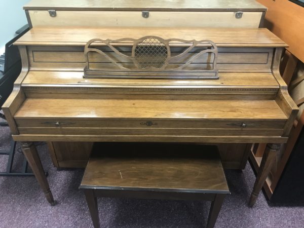 Cable Nelson console piano