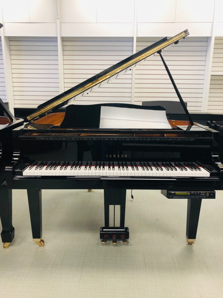 Yamaha GH1 with Disklavier Player pian