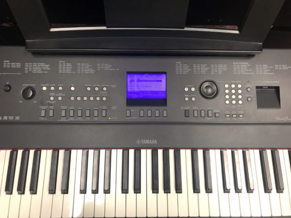 Yamaha DGX-650 digital piano