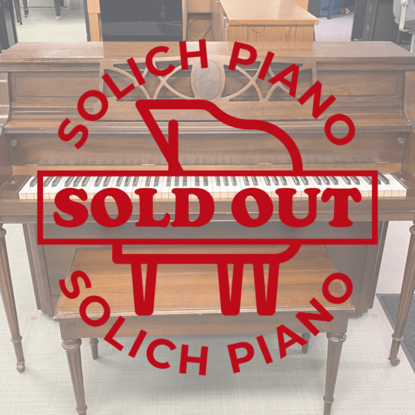 Solich Piano Yamaha-M203-Walnut-upright SOLD