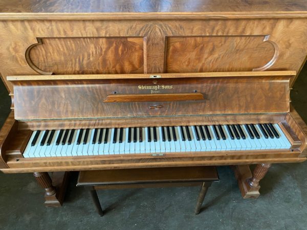 Steinway-And-Sons-Upright-straight-on
