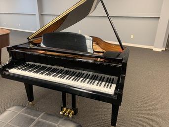 Wurlitzer C143 72275 baby grand piano