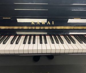 Kawai K-15 EP upright piano keys