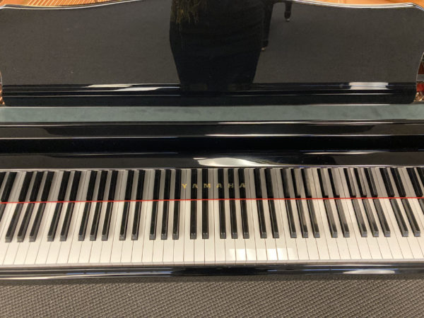 Yamaha DGB1K player piano keys close up view