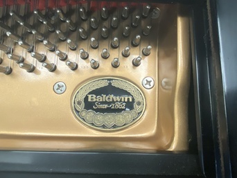 used piano Baldwin Model M SE grand emblem