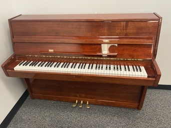 Used Piano Pearl River upright