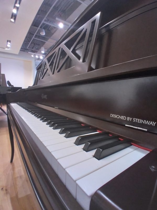 Essex EUP-116 upright piano keys close up