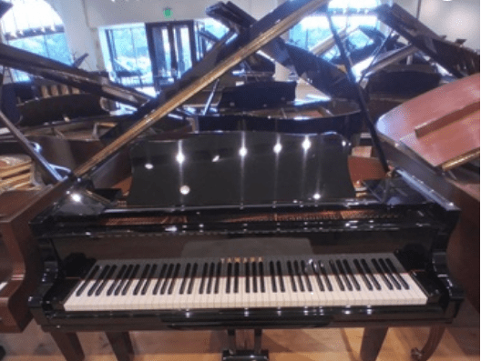 Yamaha GC1 grand piano