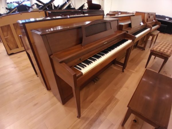 Baldwin Console Piano 1216009 left view