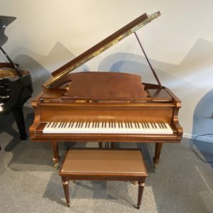 Pearl River GP142 Piano Front View