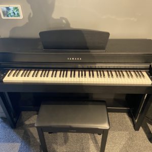 Used Clavinova CLP-635B digital piano