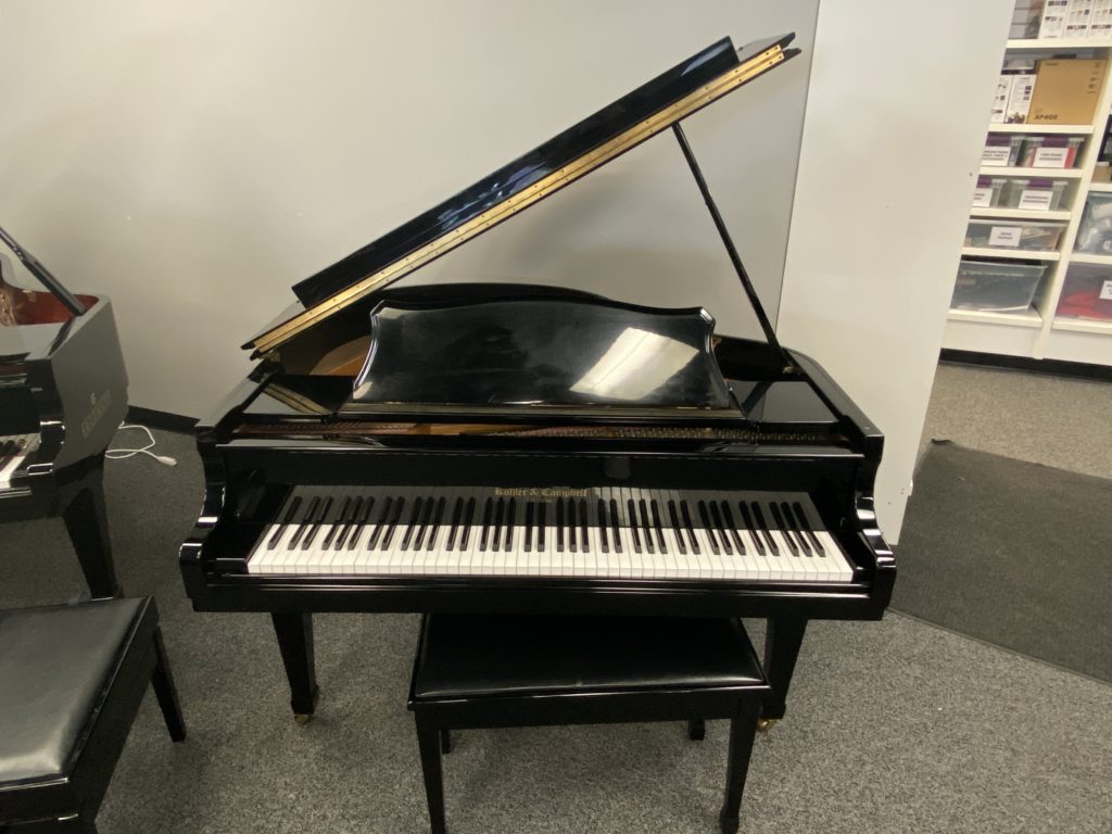 Kohler & Campbell SKG400S Piano Front View