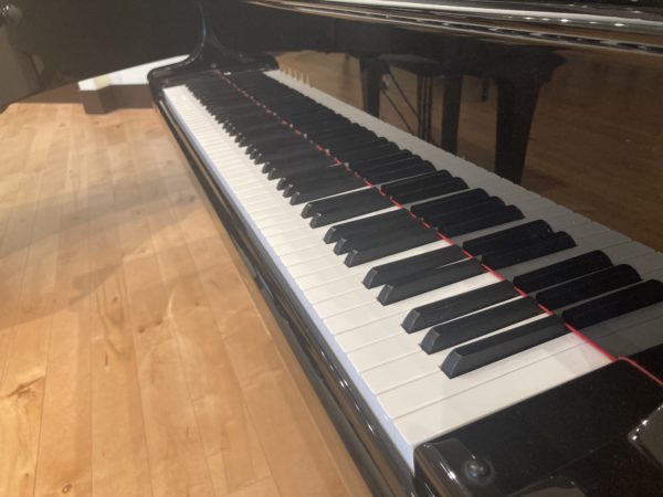 Yamaha CFIIIS Piano Keys View