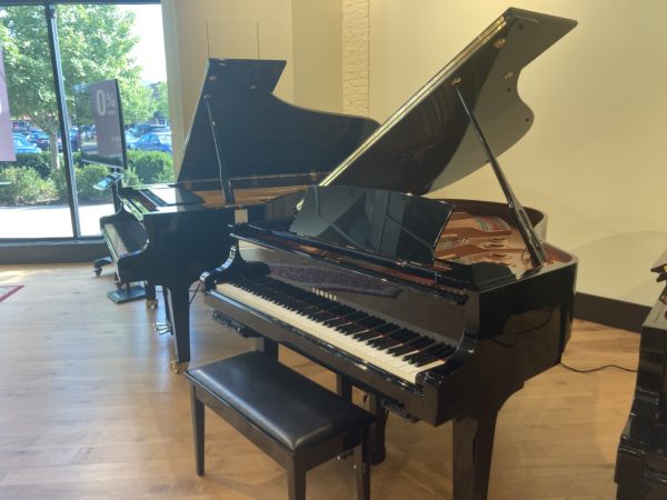 Yamaha DC2X Piano Right Side View