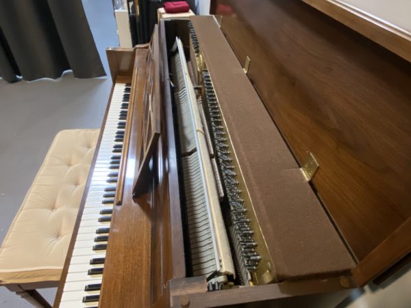 Yamaha M217 American Walnut Piano Sound Board View