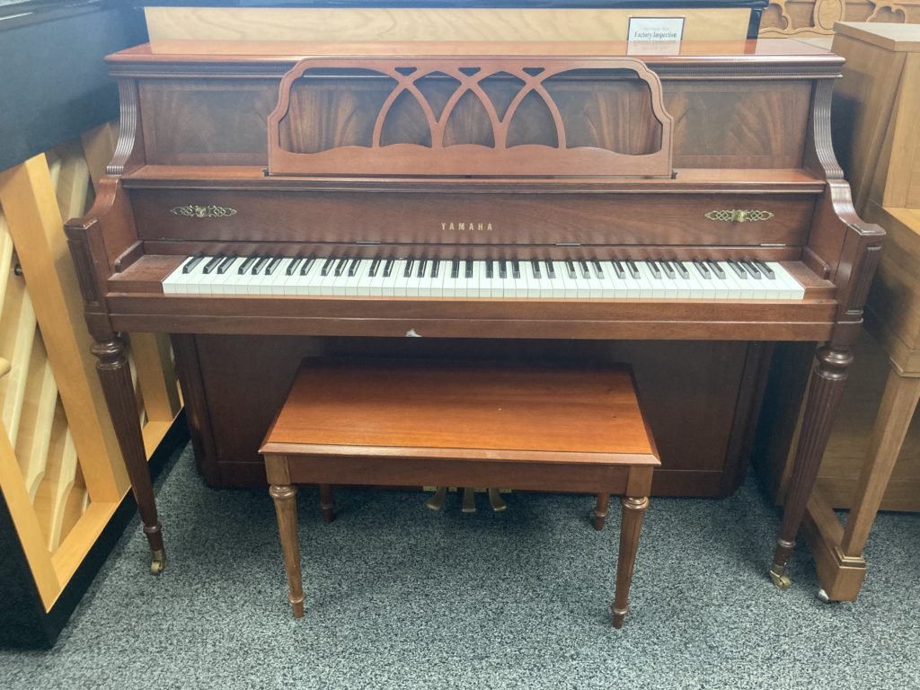 Yamaha M500G Piano Front View