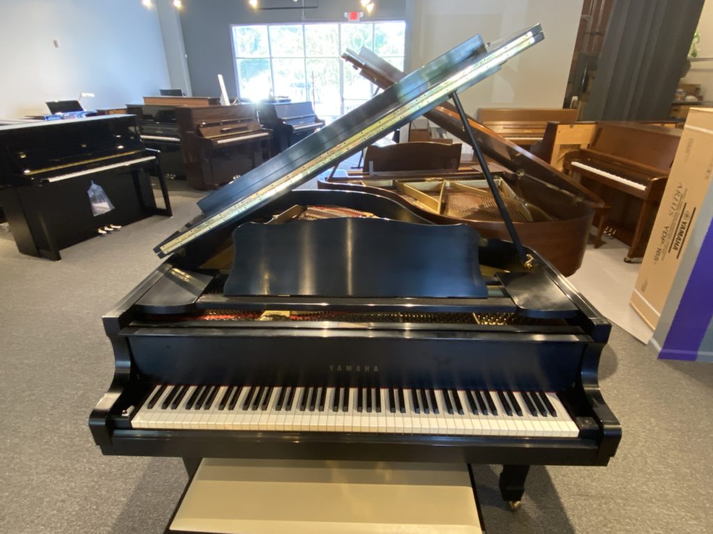 Yamaha G2 PE Piano 2 Front View