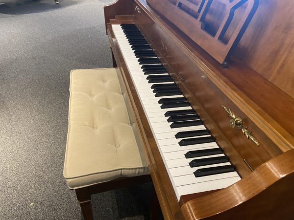 Yamaha M500H Piano Keys View