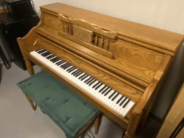 Charles R Walter 1048 OAK upright piano USED right side