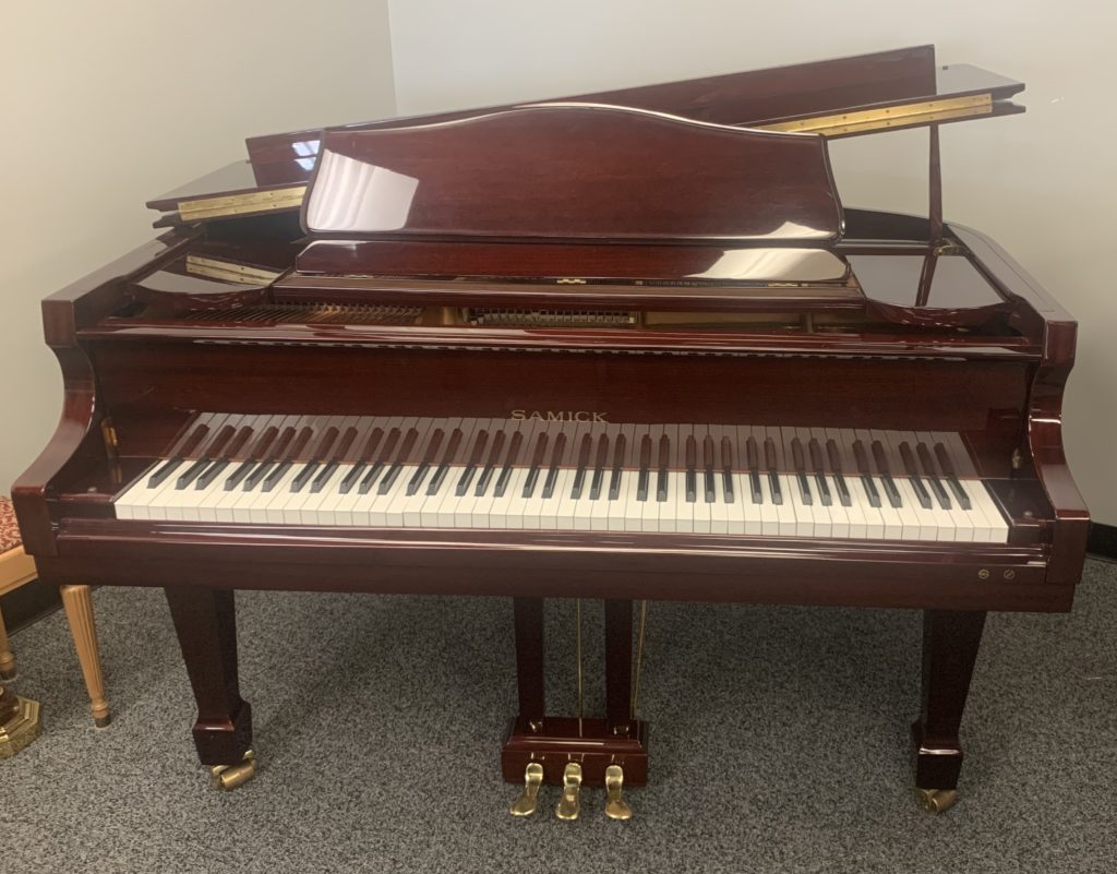 Samick SG-150C Piano Front View