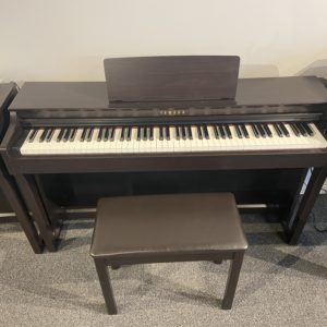 Used Yamaha CLP625R digital piano front view